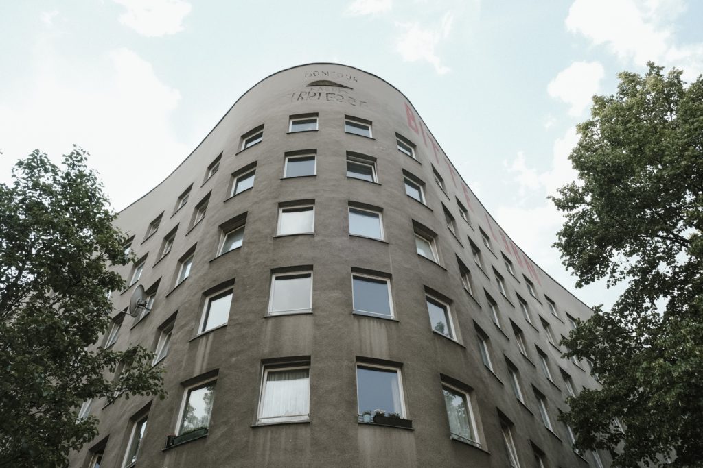 Bonjour Tristesse Berlin Siza Vieira